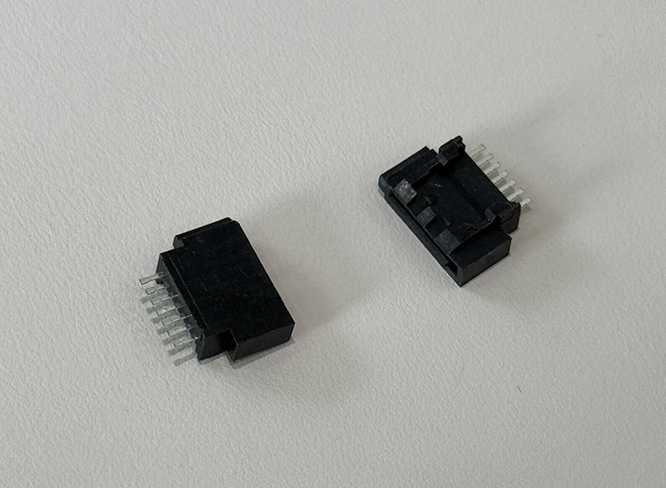 SATA 7P带弹片母座焊线式180°镀金 15u”