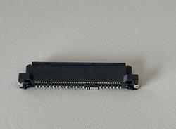 SAS 68P 母座 SMT 镀金 30u”（PCIE4.0）