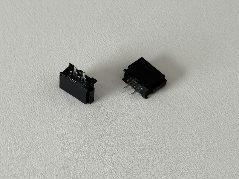 SATA 06P 母座焊线式连 Pin180° 镀金 G/F