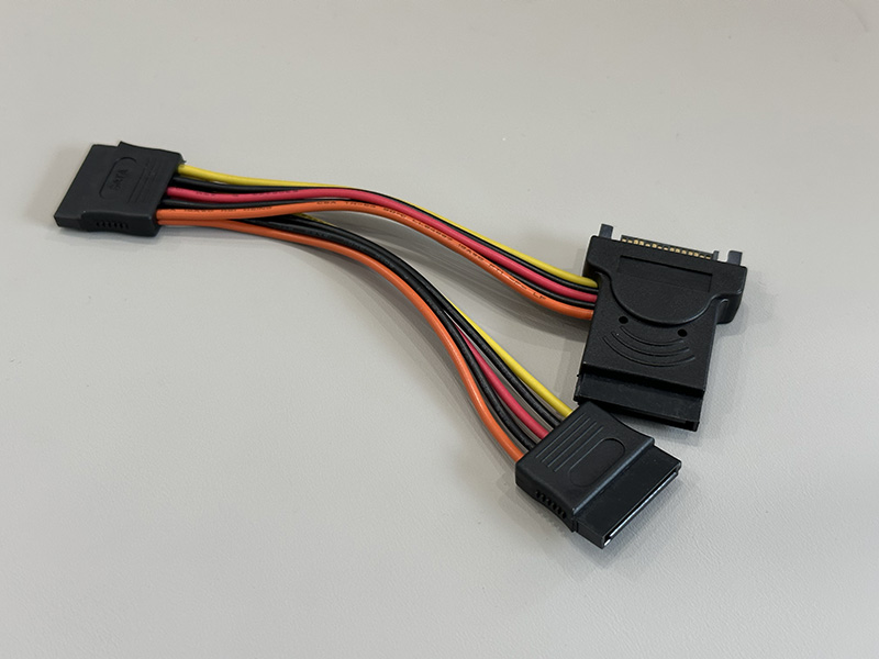 SATA 15P 母头 转 母头+电源转接头线束（SATA 15P F TO SATA 15P F + SATA 15P F TO SATA 15P M）