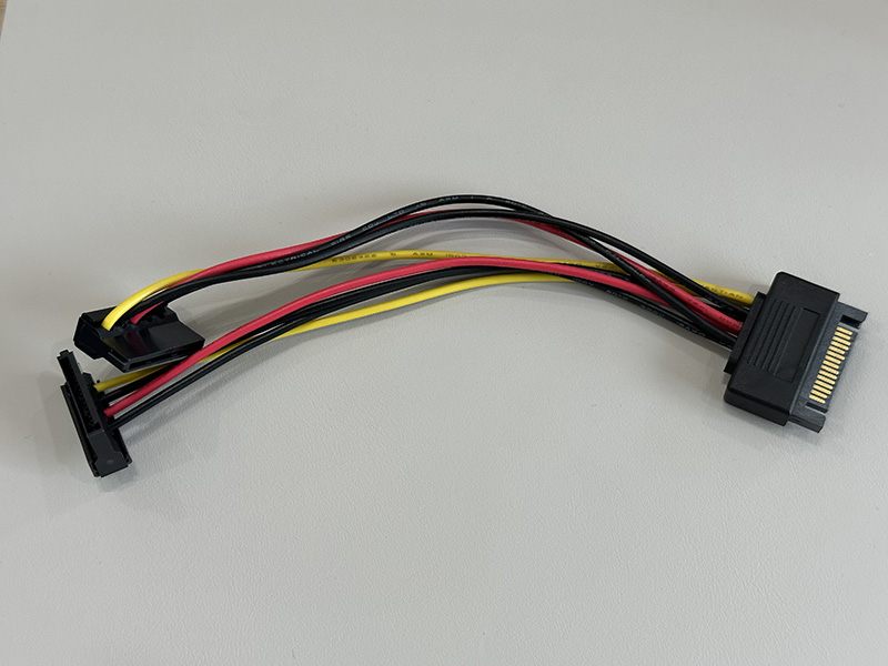 SATA 15P 公头 转 IDCx2 线束（SATA 15P M TO SATA 15P F IDCx2）