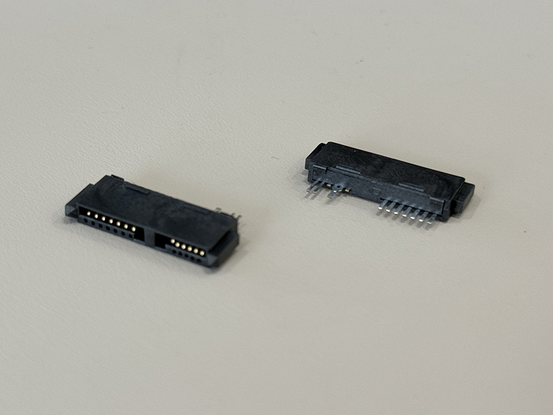 SATA 13P母座焊线式 6P 端外断 P1&4 180° 镀金 G/F
