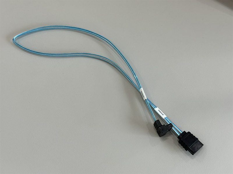 SATA 7P母头 转 7P 母头 90° 直角弯曲 （SATA 7P F TO SATA 7P F 90°）
