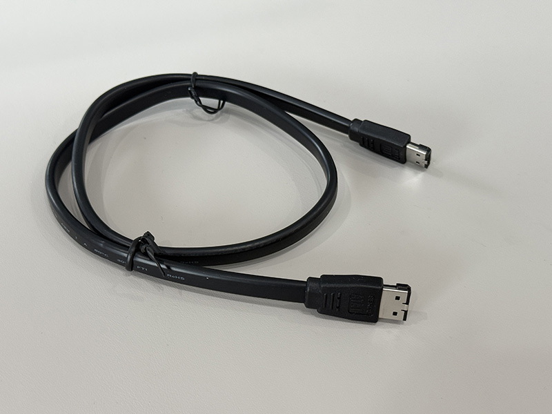 ESATA 7P 转 7P 数据线  长度600毫米（ESATA 7P to ESATA 7P L=600MM）