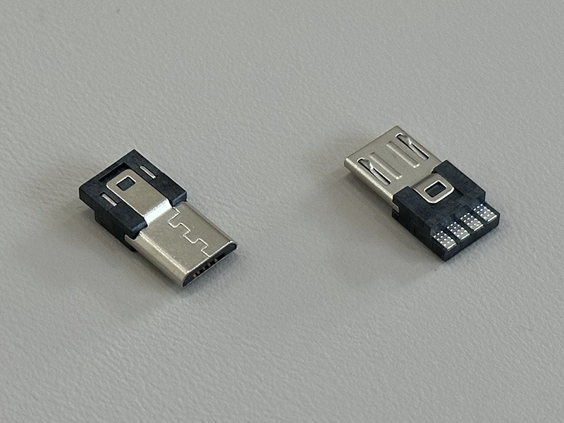 Micro-usb线端Molding式前5后4黑色断第4P 镀金G/F环保加严不加水口