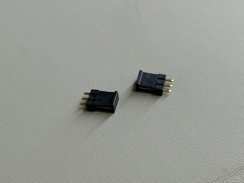 6.0H直插 2.00PH1X3单排针镀金G/F外漏1.9mm