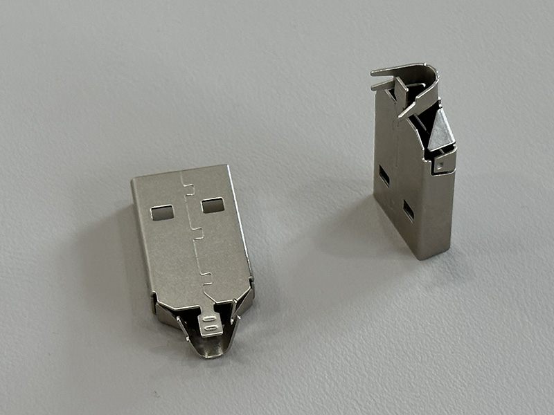 USB 2.0 AM2件式外壳L=24.7（镭雕)
