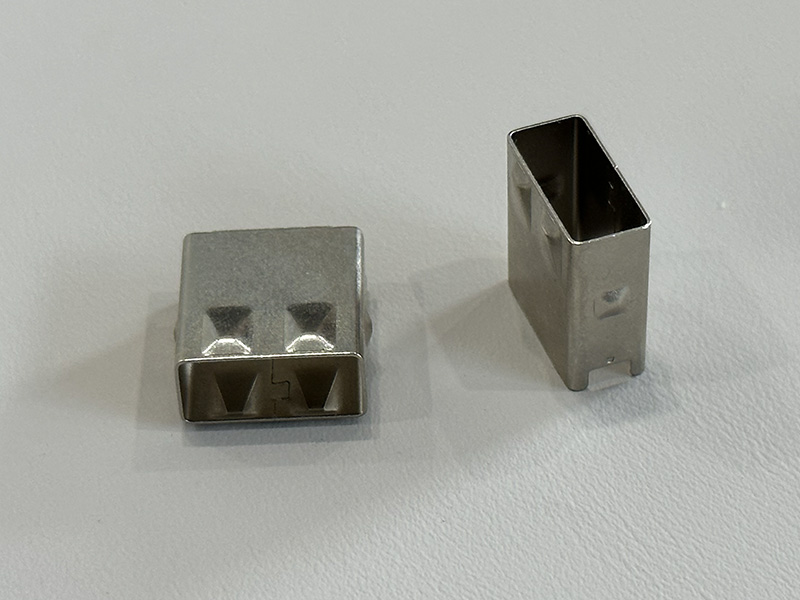 USB A/F 180焊线式护套