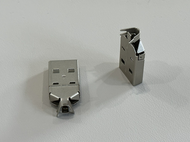 USB 2.0 AM2件式外壳L=24.7